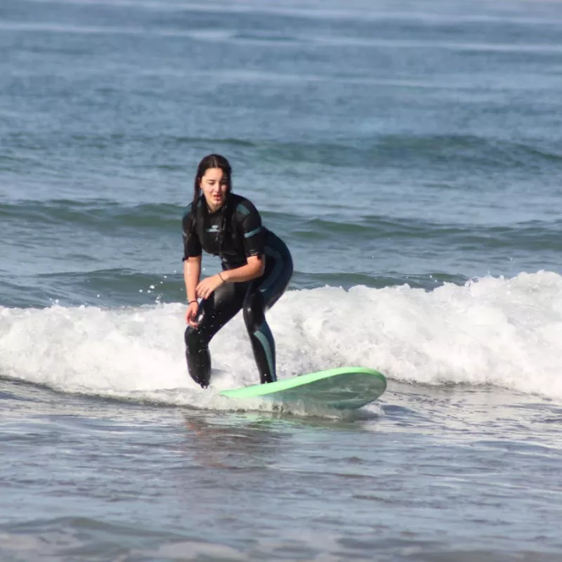 Paquete de surf económico en Marruecos